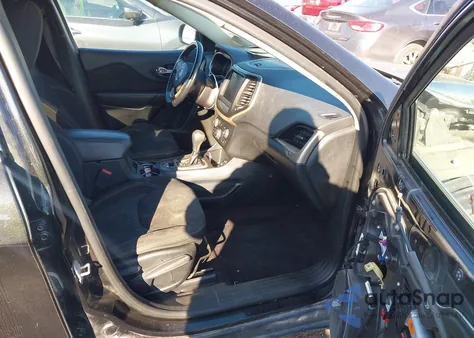 2016 Jeep Cherokee Latitude из США, поврежденный, VIN 1C4PJLCB3GW355911